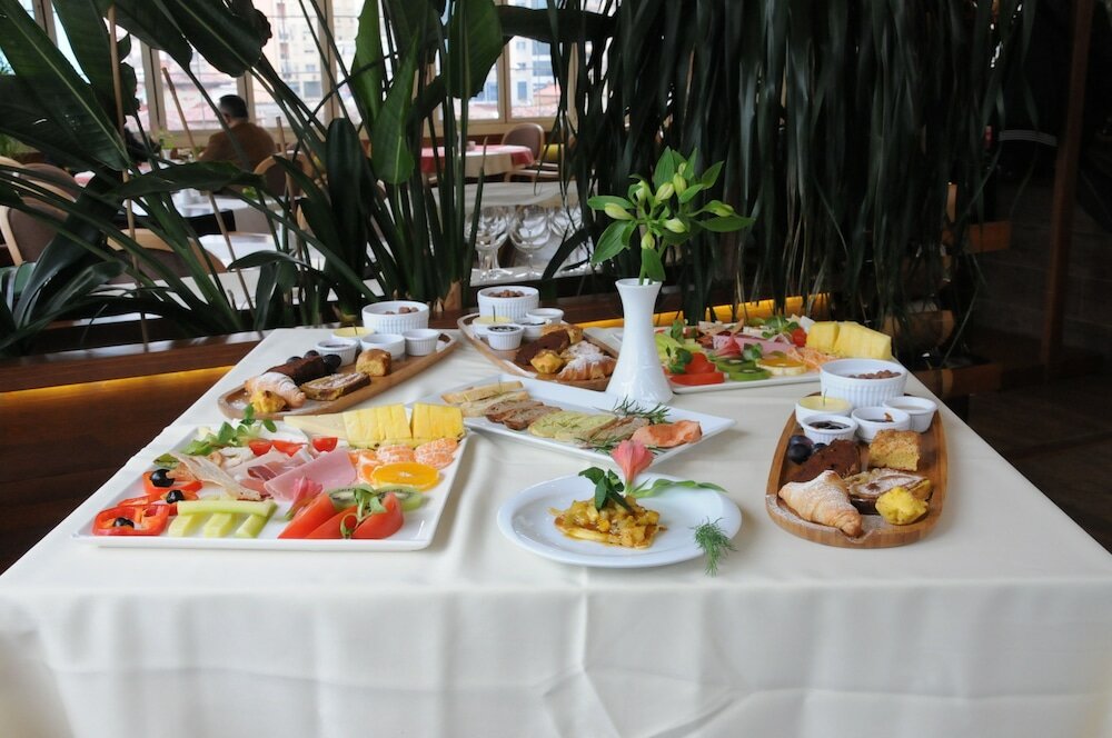 Фото Hotel Boutique Restorant Gloria