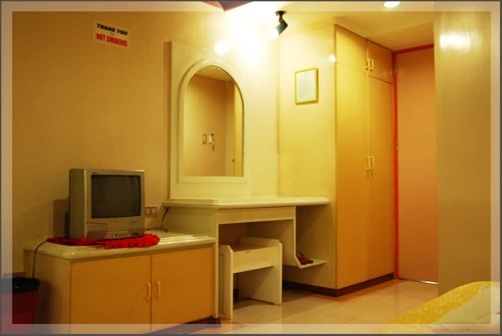 Фото Taver's Pension House