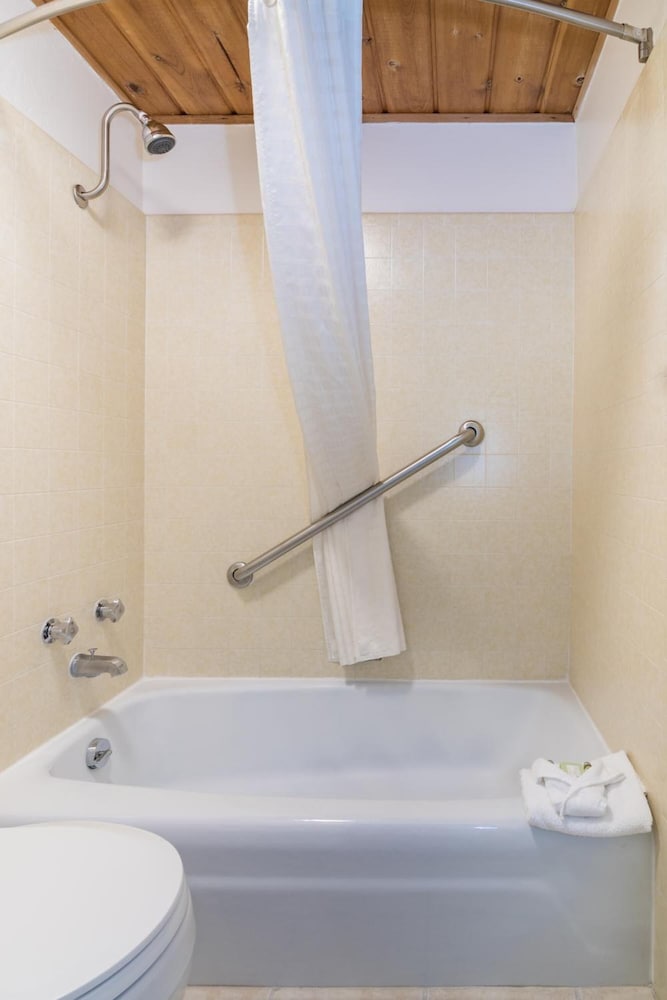 Фото Teton West Motel