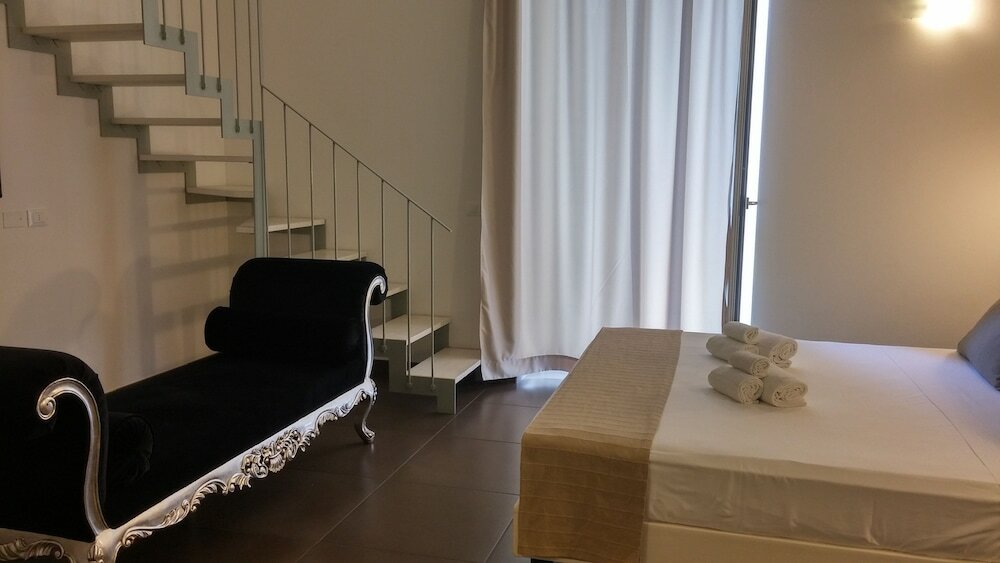 Фото Up Room & Suite