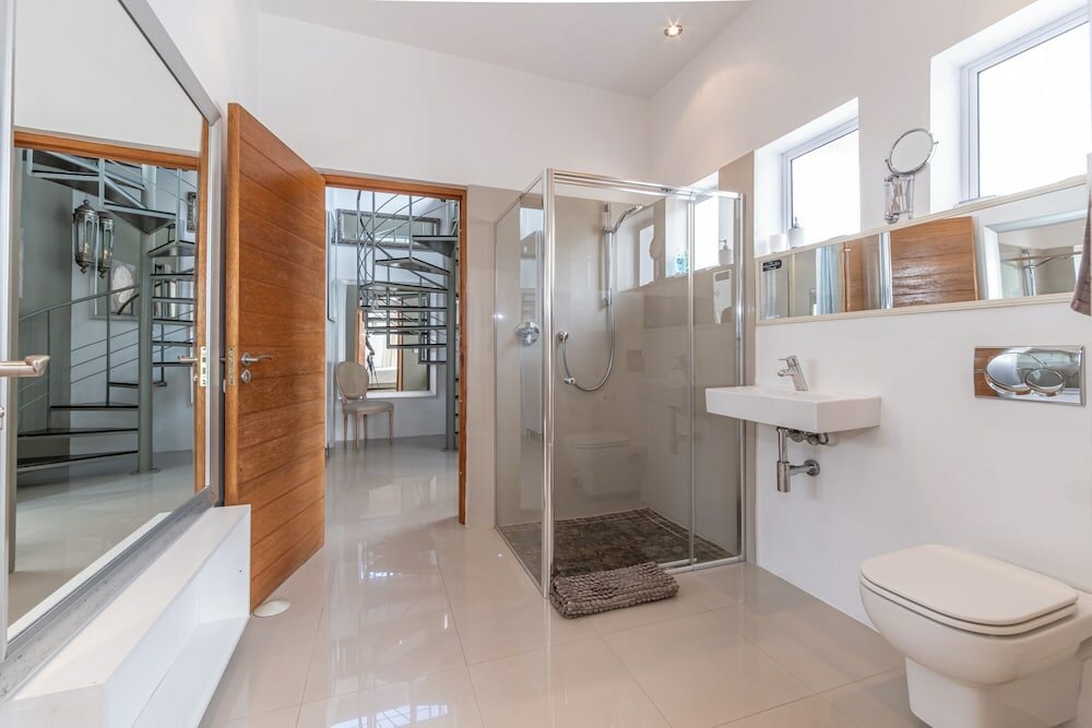 Фото Greenways Beach House