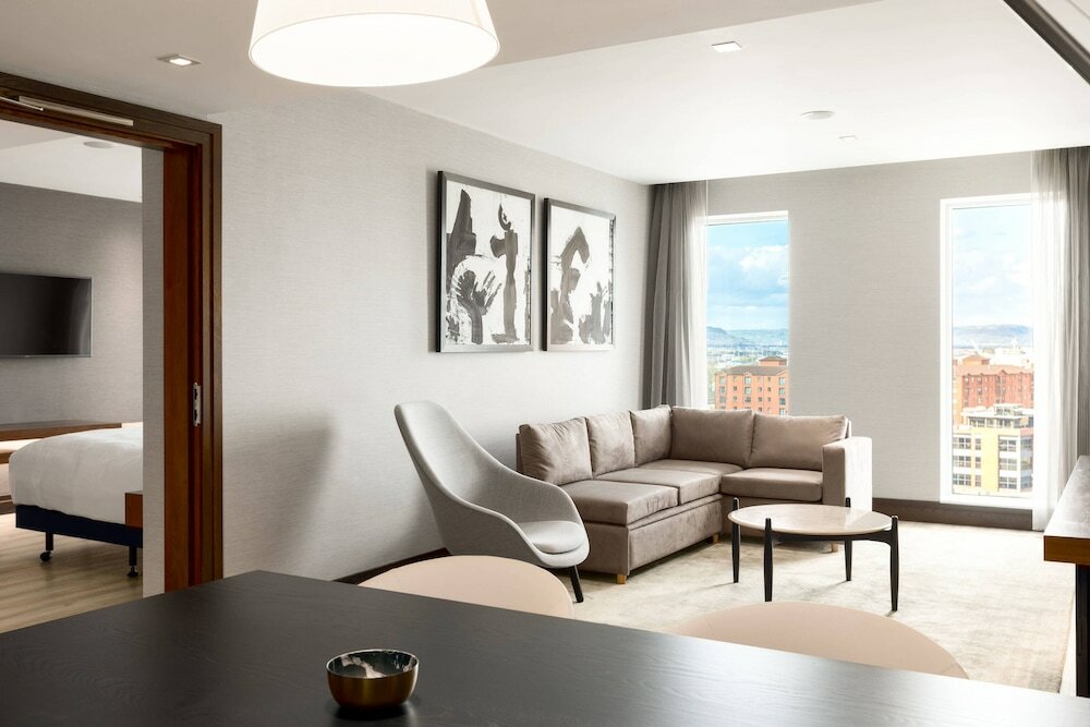 Фото Ac Hotels by Marriott Belfast