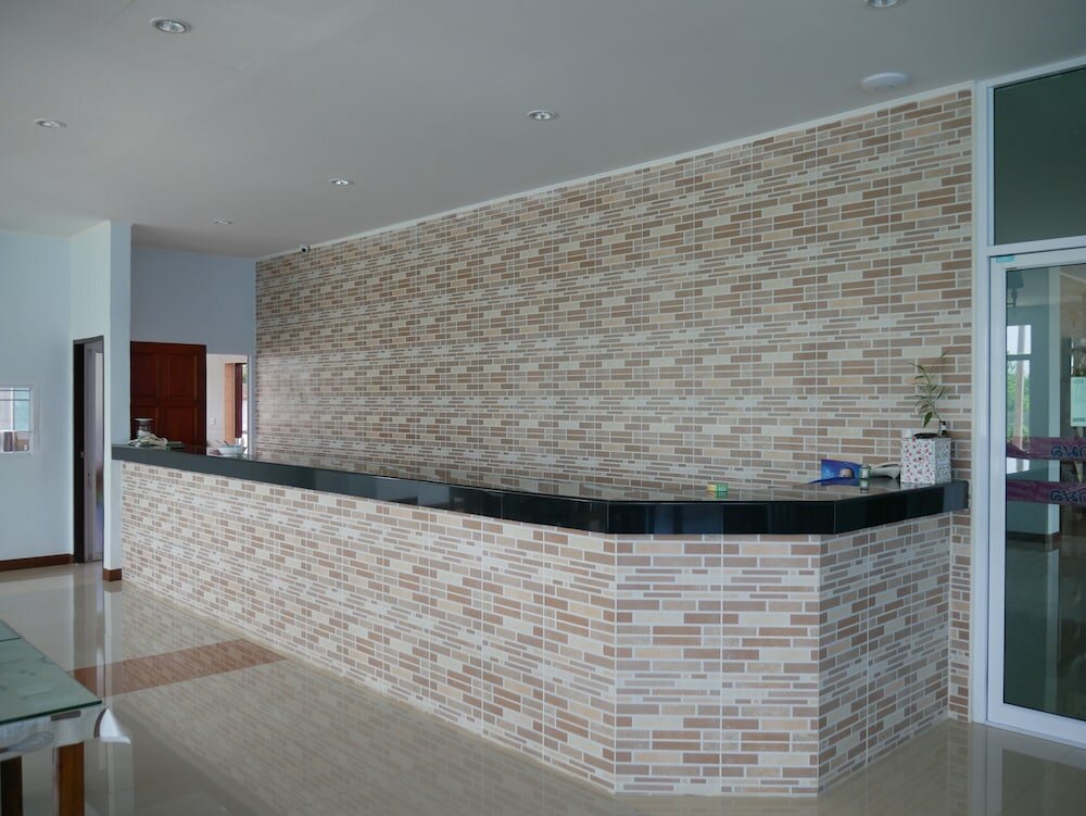 Фото Baandoungkamol Hotel