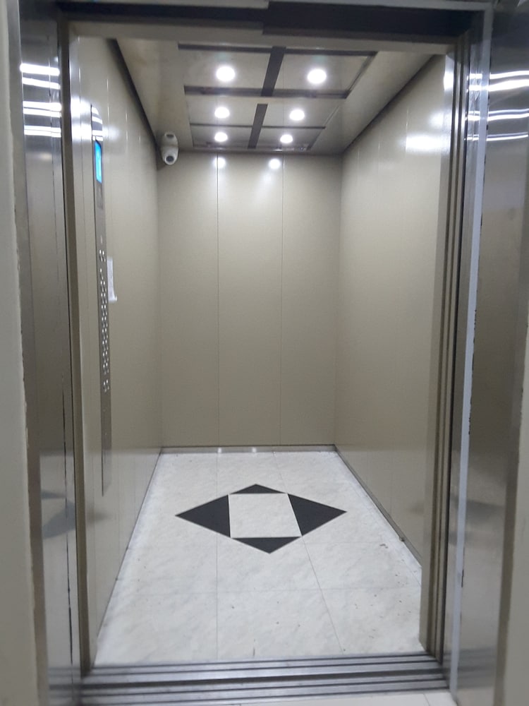 Фото Green Lake View Luxury Apartment by Indah