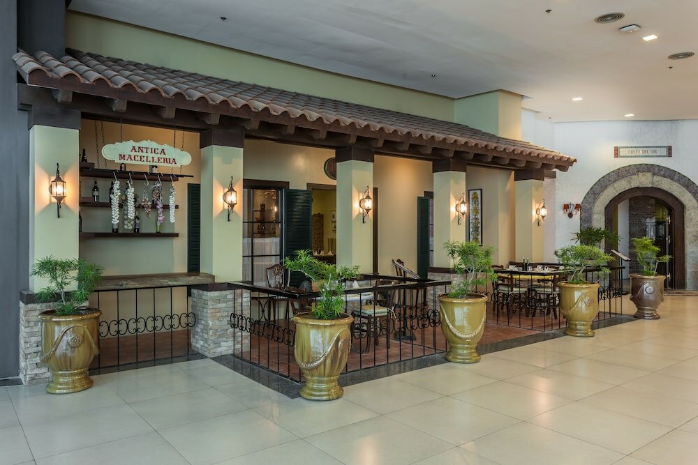 Фото The Alpha Suites