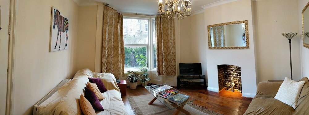 Фото Highbury House Apartment