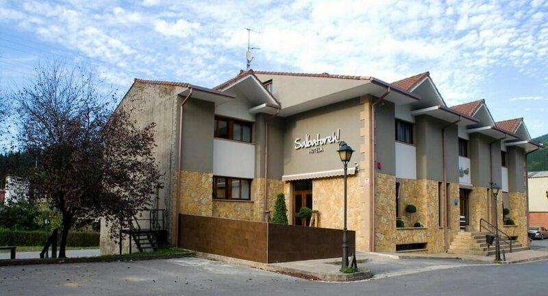 Salbatoreh Hotela
