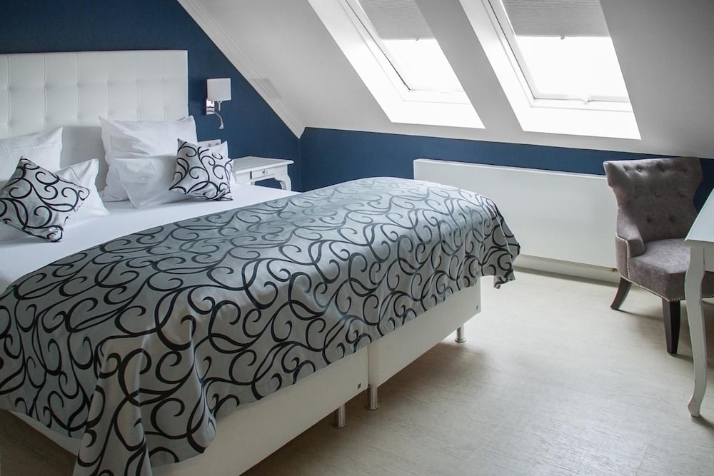 Фото Hotel & Pension Villa Laluna