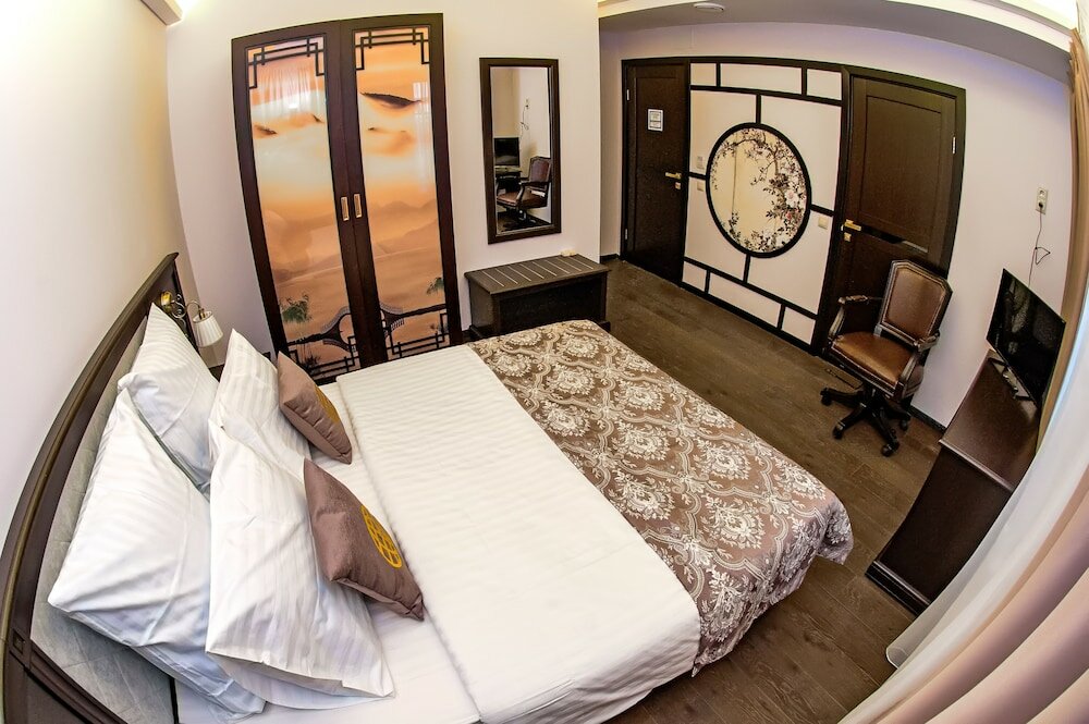 Фото Меншиков