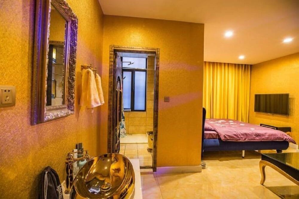 Фото Crosme Theme Hotel