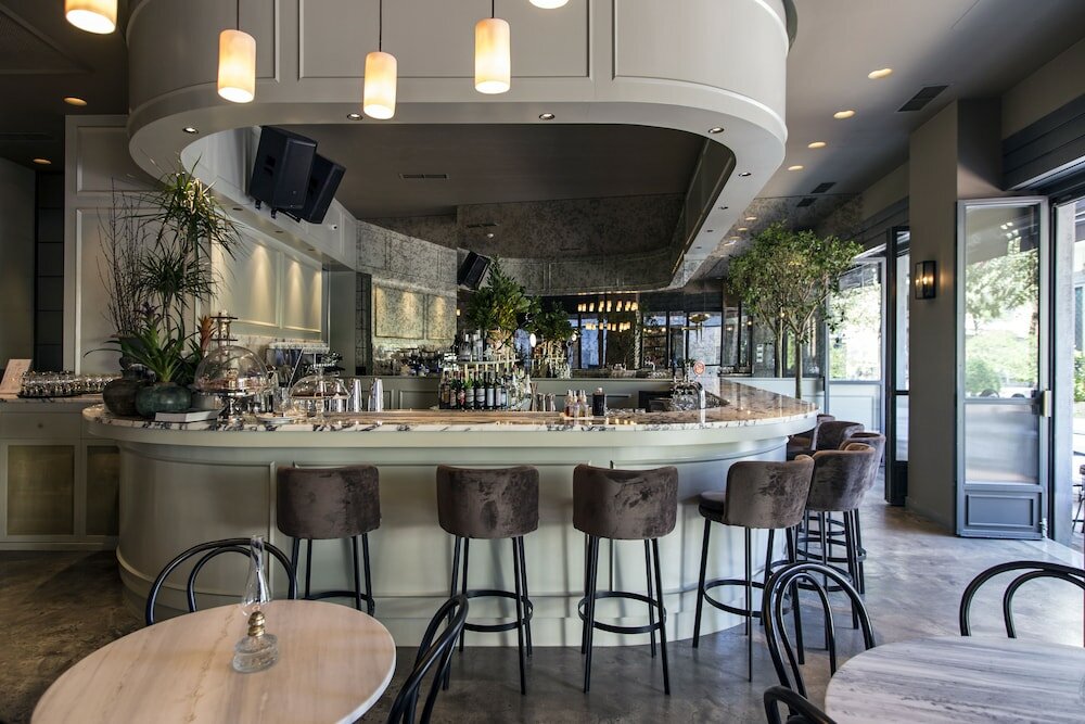 Фото Perianth Hotel