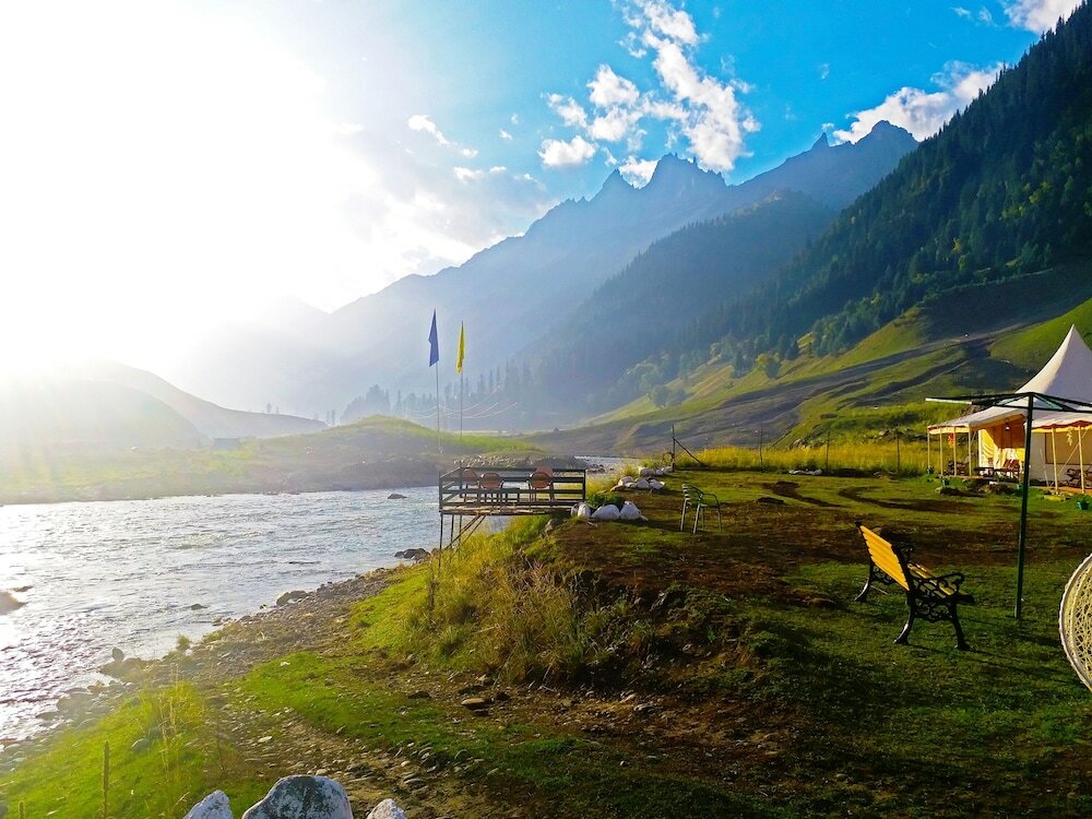 Фото Sheen Woods Resort