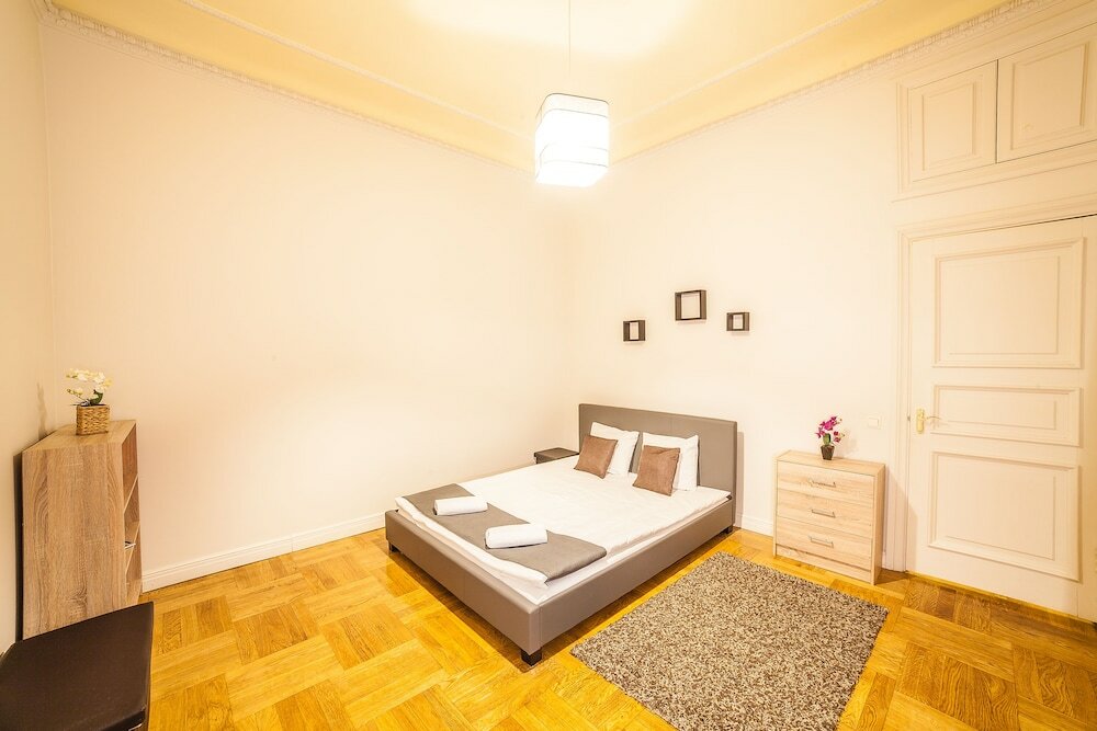 Фото Апартаменты Mosaic Center