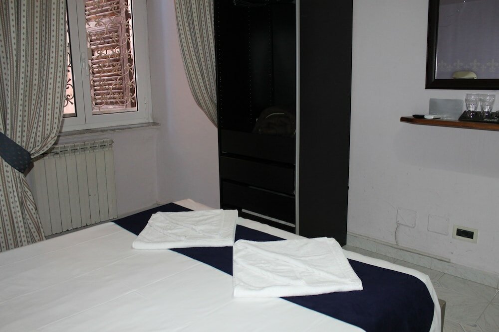 Фото Hotel Orbis