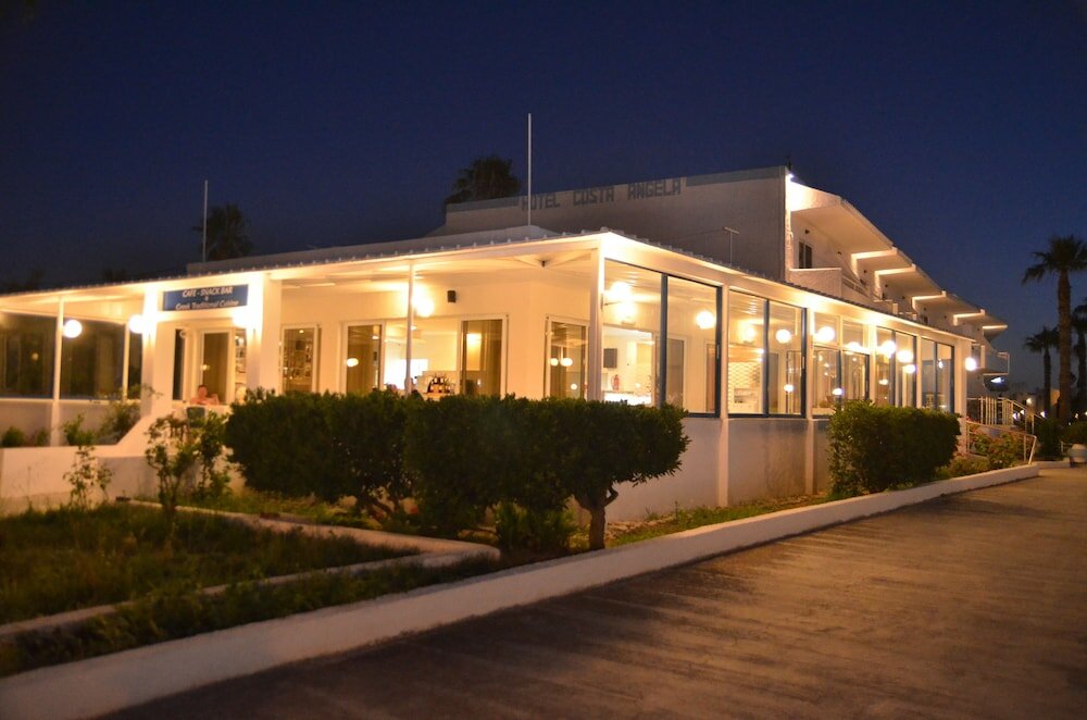 Фото Costa Angela