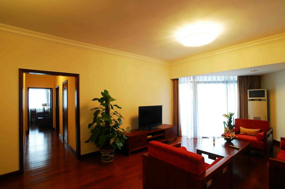 Фото Ming Wah Apartment Shenzhen