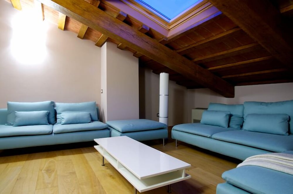 Фото Tenuta Borgo Santa Cecilia