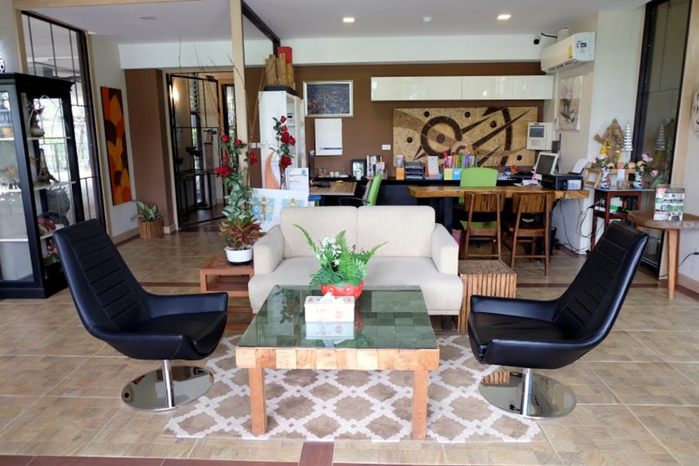 Фото A Good Nite at Nimman