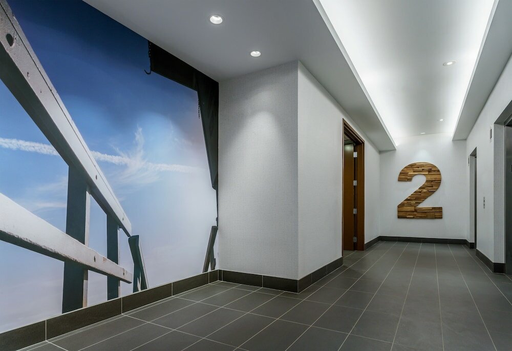 Фото Hampton Inn & Suites Santa Monica