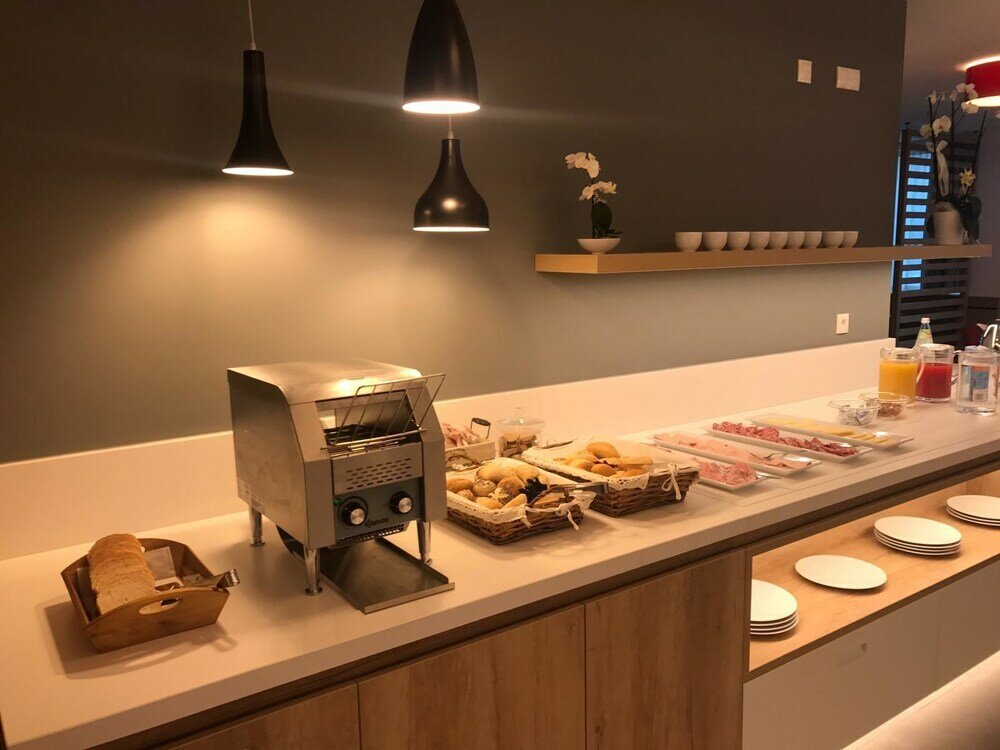 Фото Tourist Hotel