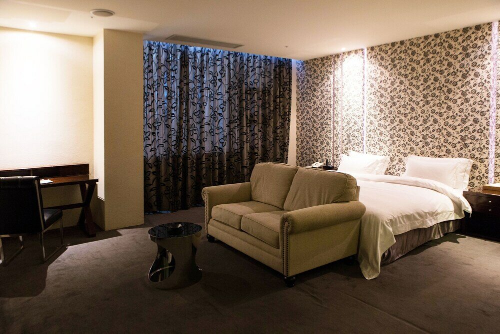 Фото All-Ur Boutique Motel - Tai-Chung Branch