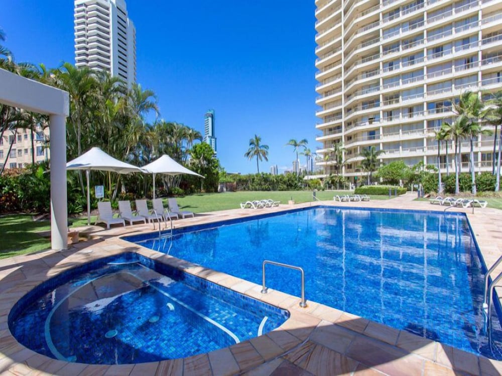 Фото Gold Coast Amor'e Luxury Sub Penthouse