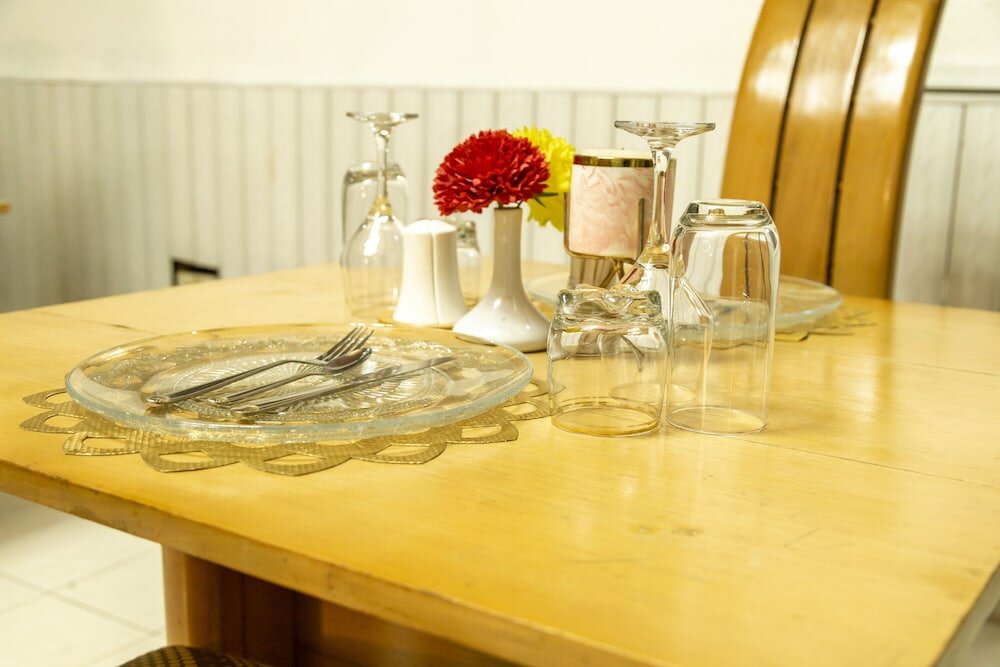 Фото Hill View Hotel West Airport