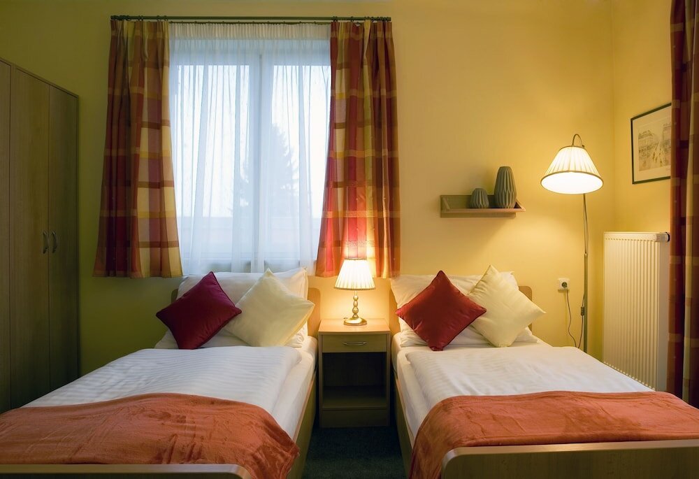 Фото Hotel Pavilon