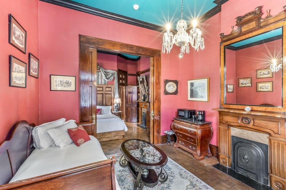 Фото Royal Barracks Guest House