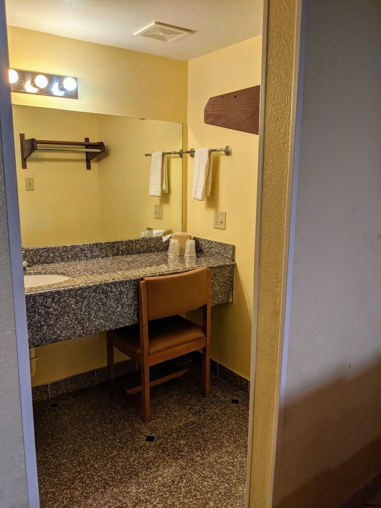 Фото Lake Houma Inn