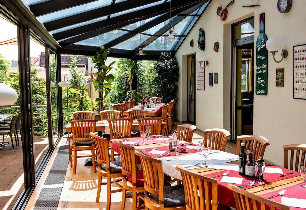 Фото Hotel Pavilon