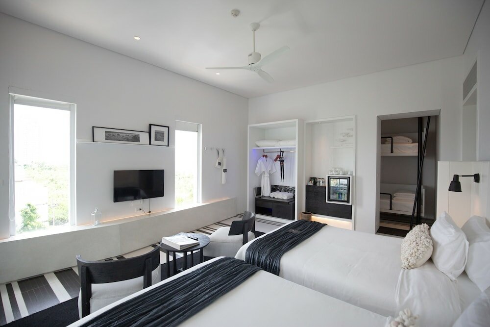 Фото Veranda Pool Suite