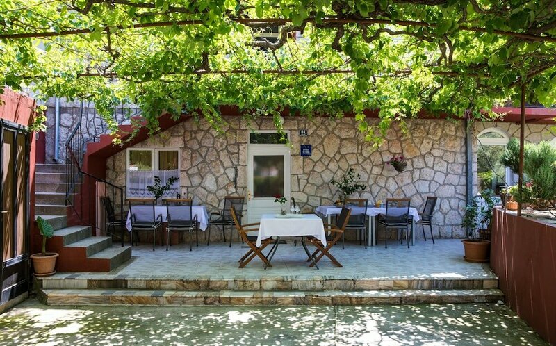 Гостиница Guest House J&j