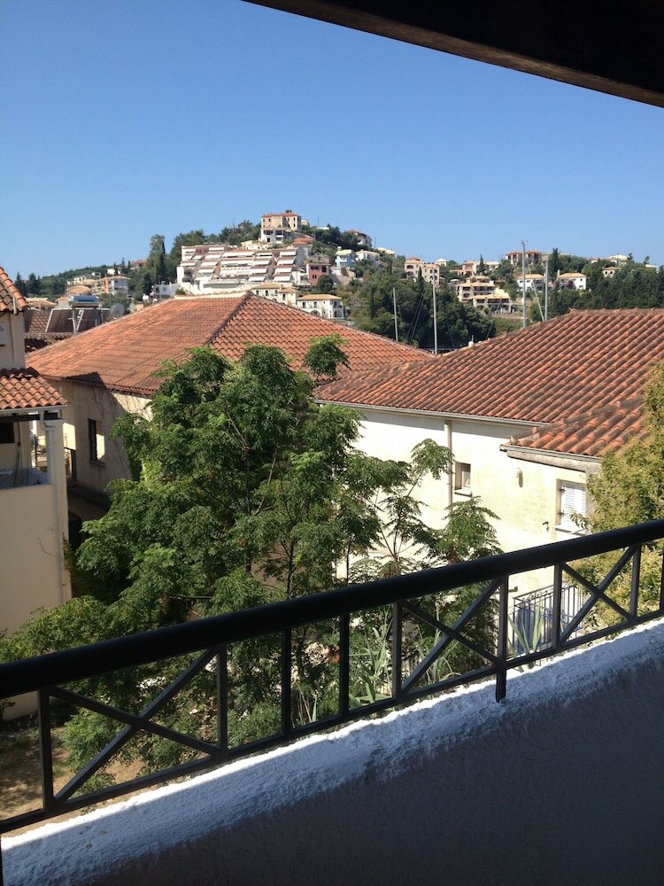 Фото Virvilis Apartments