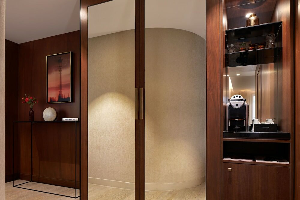 Фото Maison Albar  Le Pont Neuf