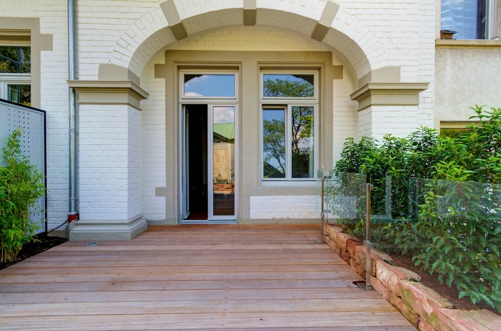 Фото Qube Hotel Bergheim