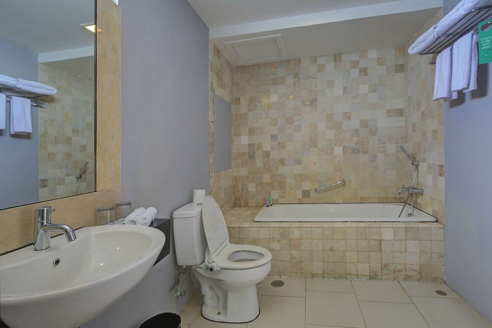 Фото Golden Tulip Balikpapan Hotel & Suites