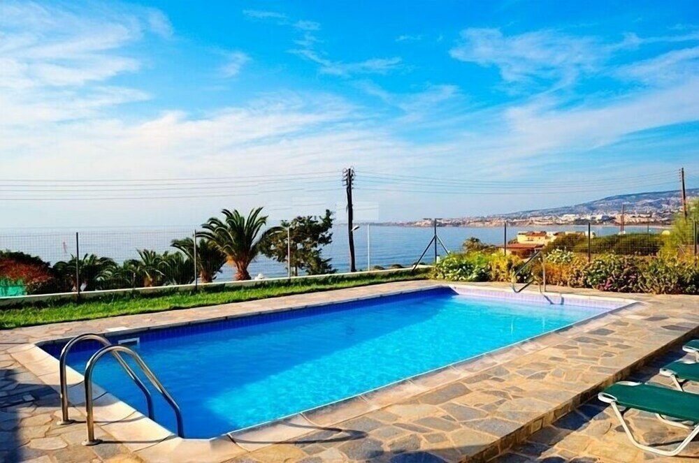 Фото Aura Holiday Villas