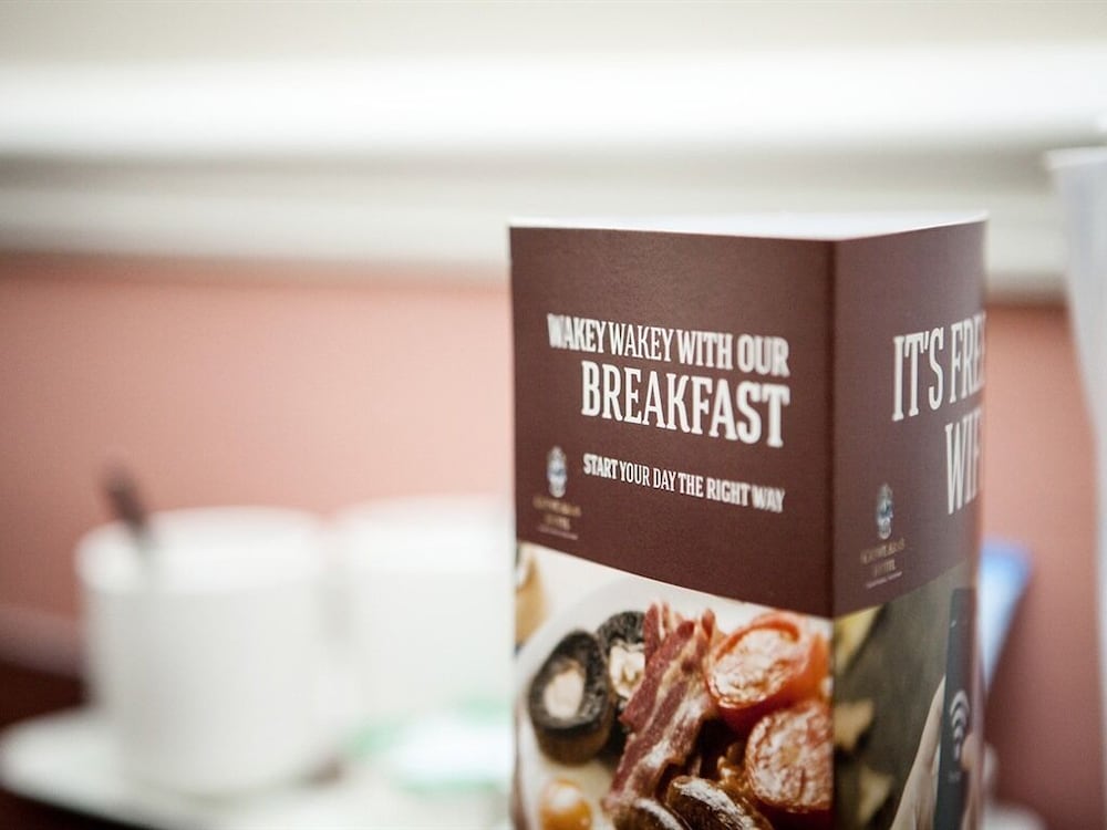 Фото The Crewe Arms Hotel