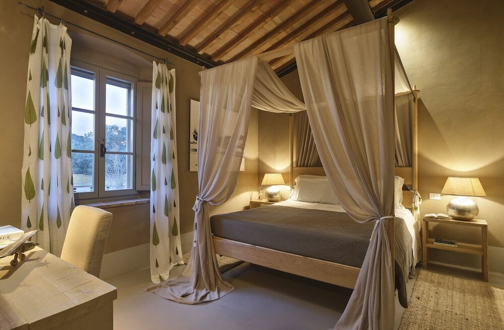 Фото La Pescaia Resort