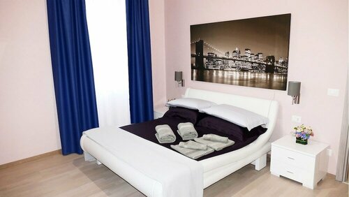 Гостиница Cairoli Exclusive Rooms & Suite в Бриндизи