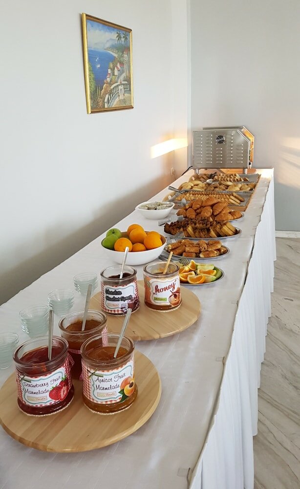 Фото Golden Beach Agiocampos Hotel