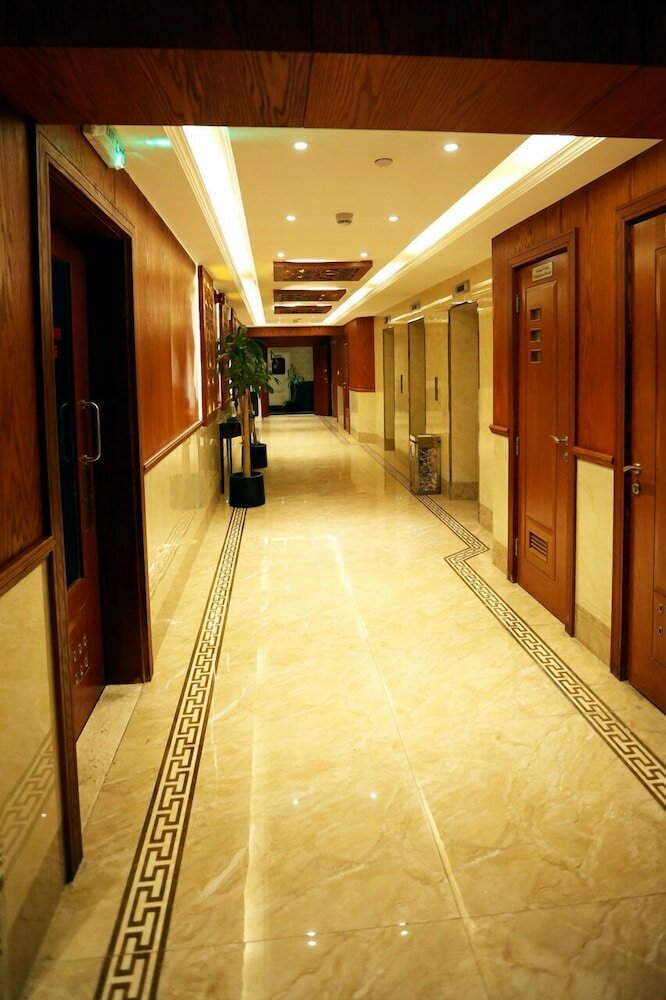 Фото Clifton International Hotel