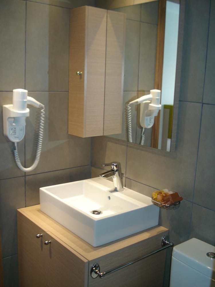 Фото Elements Rooms and Apartments