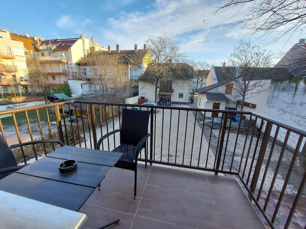 Фото Vén Diófa De Lux Panzió