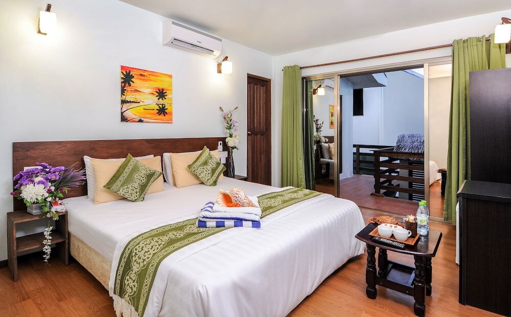 Фото Отель Salt Beach