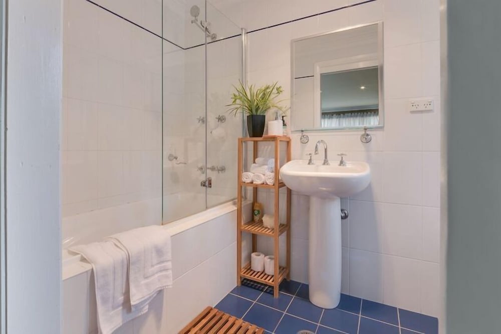 Фото Mountainside B&b