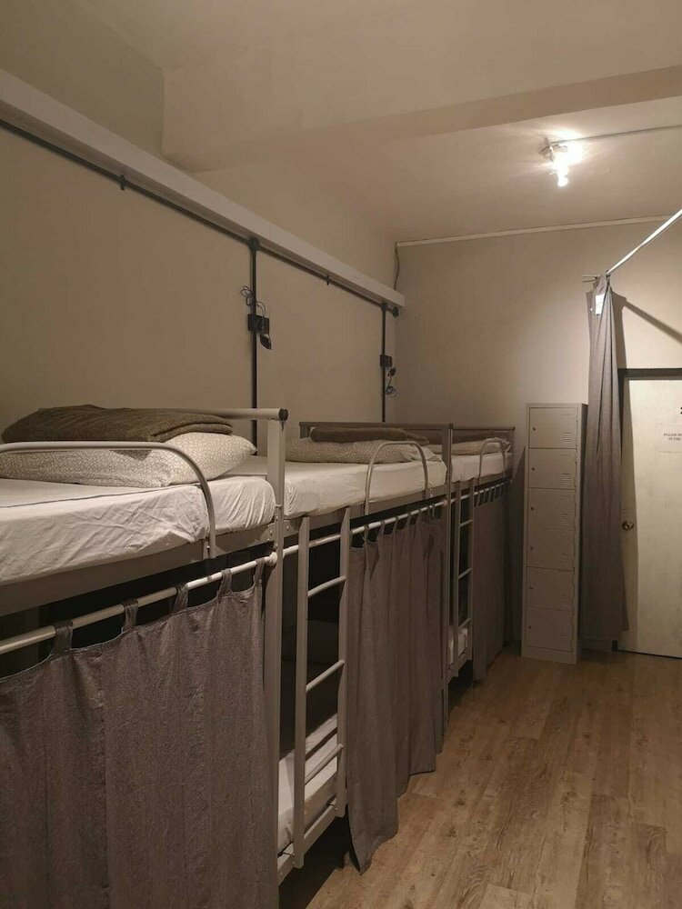 Фото Urban Hostel