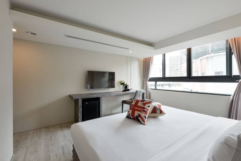 Фото Taichung Amour Hotel