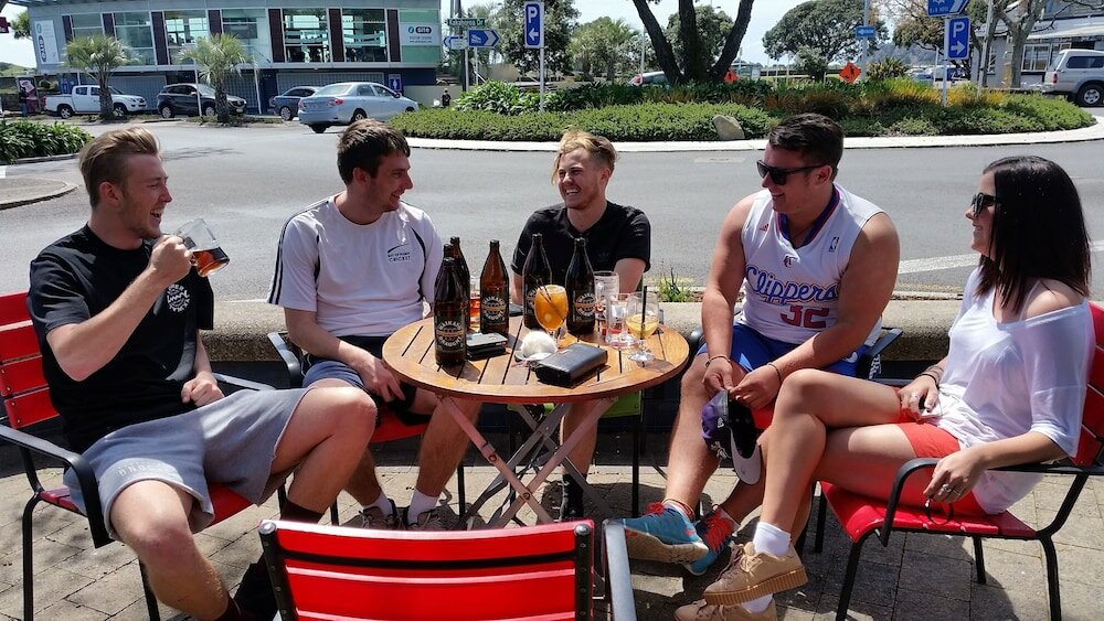 Фото Whakatane Hotel